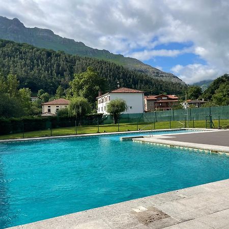 Casa En La Montana Con Piscina De Temporada Villa Arredondo Ngoại thất bức ảnh