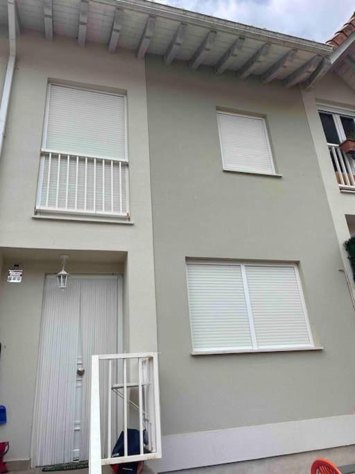 Casa En La Montana Con Piscina De Temporada Villa Arredondo Ngoại thất bức ảnh