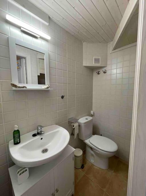 Casa En La Montana Con Piscina De Temporada Villa Arredondo Ngoại thất bức ảnh