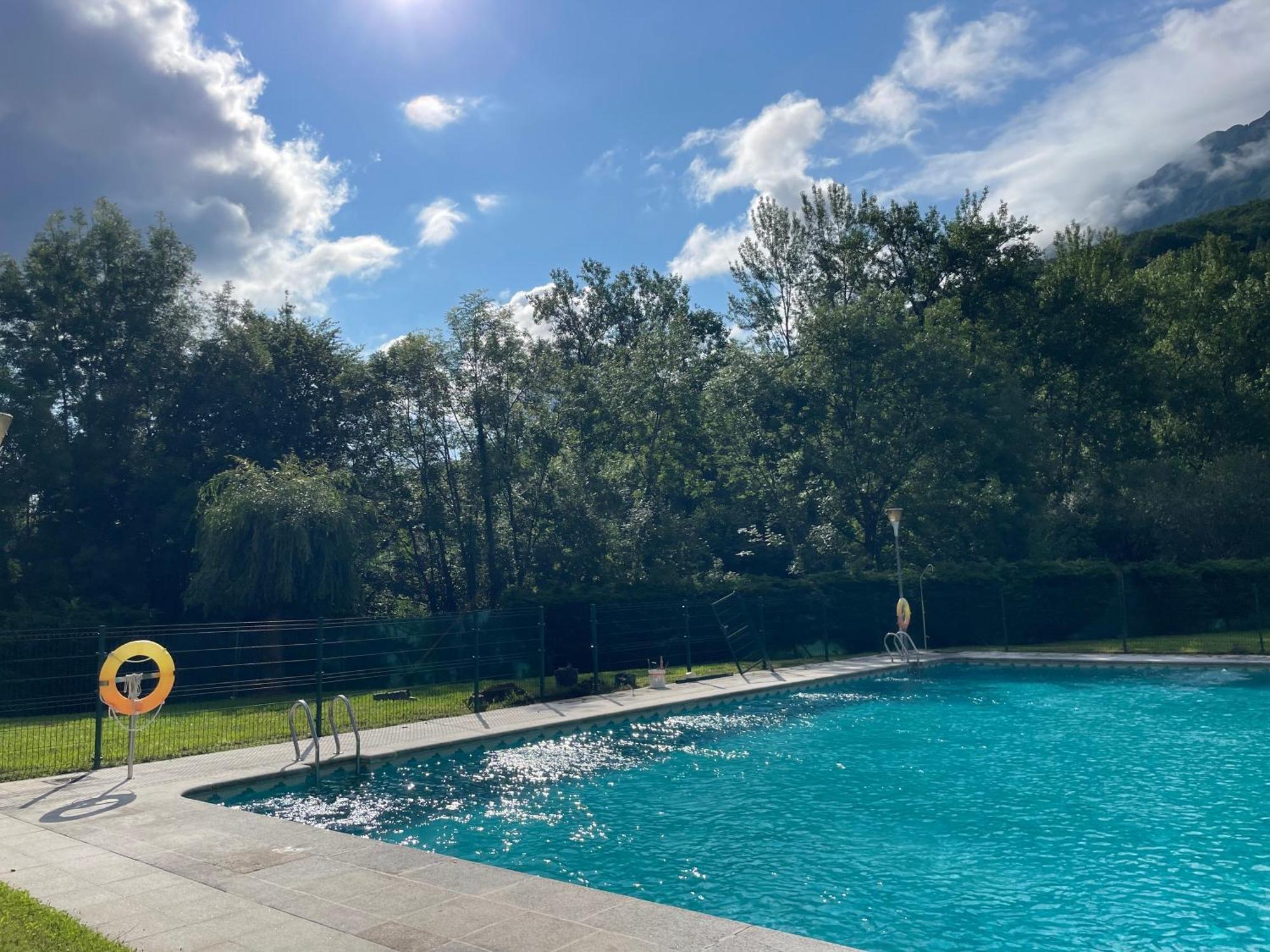 Casa En La Montana Con Piscina De Temporada Villa Arredondo Ngoại thất bức ảnh